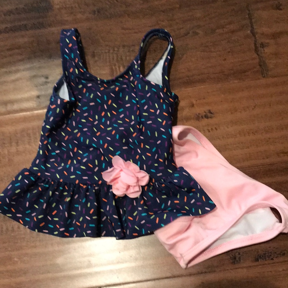 Confetti two piece 12M Cat & Jack